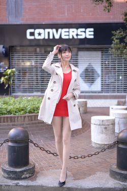 脱性感美女衣服